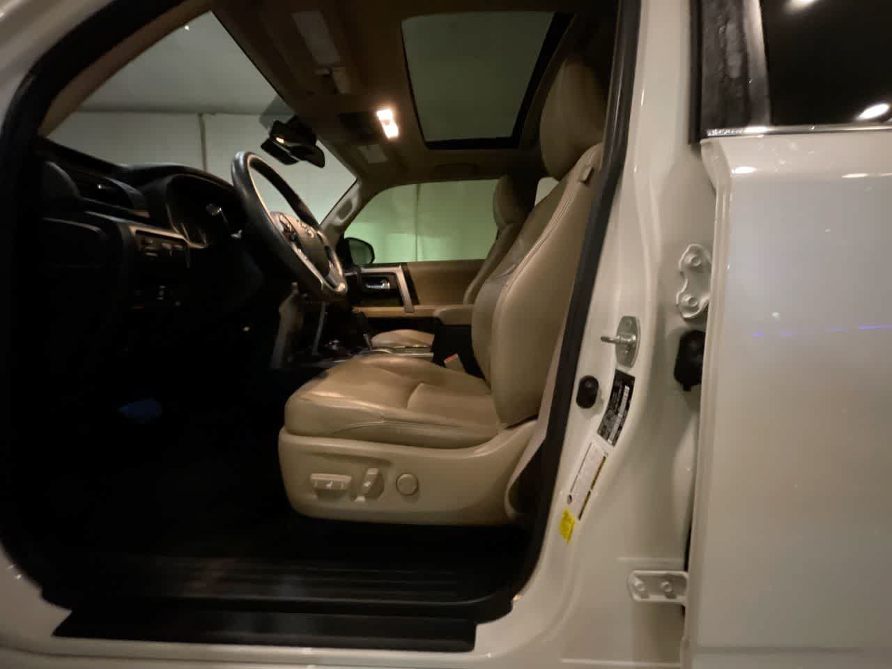 Certified 2022 Toyota 4Runner Limited AWD/4WD image 11