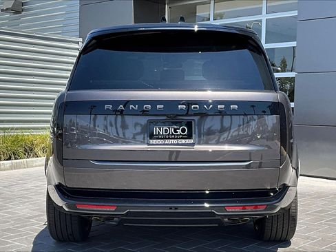 New 2025 Land Rover Range Rover SE image 4