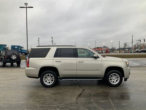 Used 2017 GMC Yukon SLT image 6