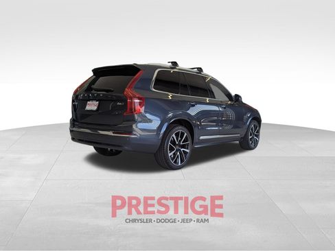 Used 2024 Volvo XC90 B6 Plus AWD/4WD image 7