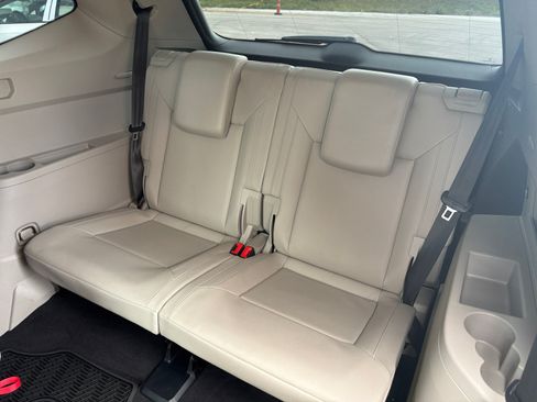 Used 2019 Volkswagen Atlas SE FWD image 21