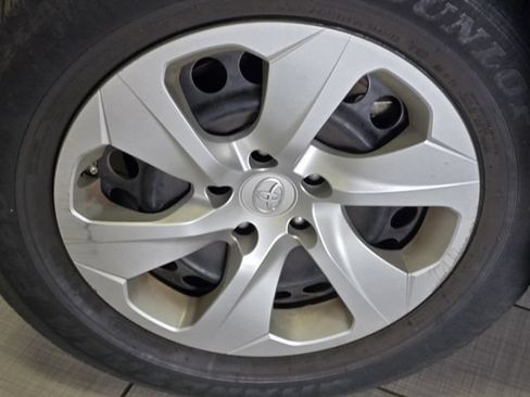 Used 2020 Toyota RAV4 LE w/ All Weather Liner Package AWD/4WD image 6