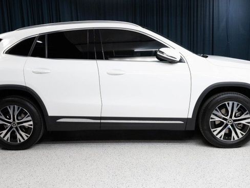 Certified 2026 Mercedes-Benz GLA 250 image 4