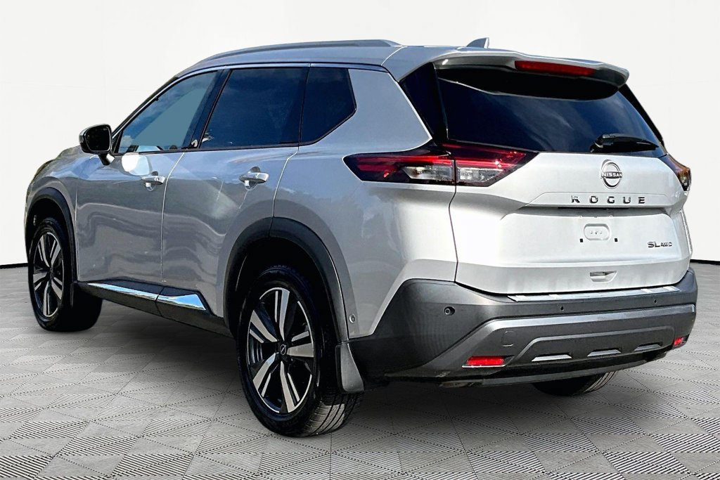 Used 2023 Nissan Rogue SL w/ SL Premium Package AWD/4WD image 5