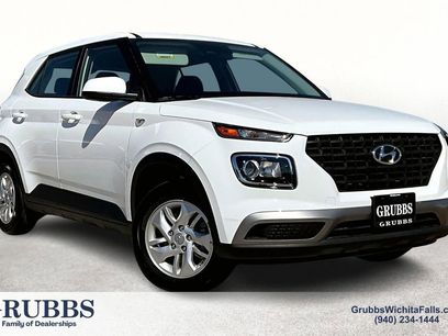 New 2025 Hyundai Venue SE