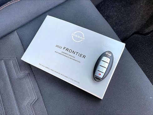 Used 2023 Nissan Frontier Pro-X w/ Pro Convenience Package image 15