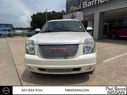 Used 2014 GMC Yukon Denali RWD image 14