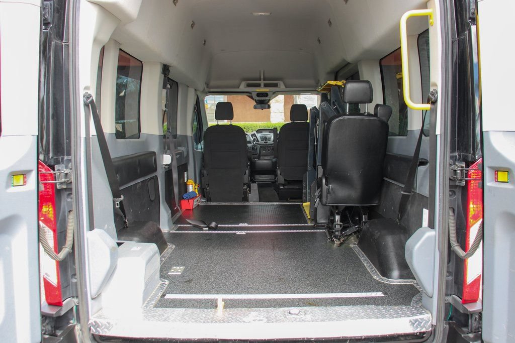 Used 2019 Ford Transit 350 XLT RWD image 8