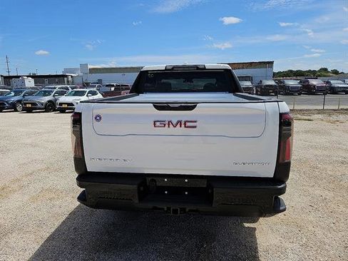 New 2026 GMC Sierra EV Elevation image 10