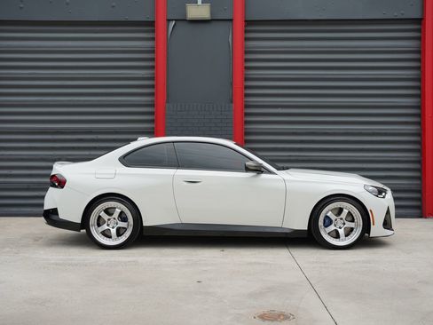 Used 2024 BMW M240i Coupe RWD image 7