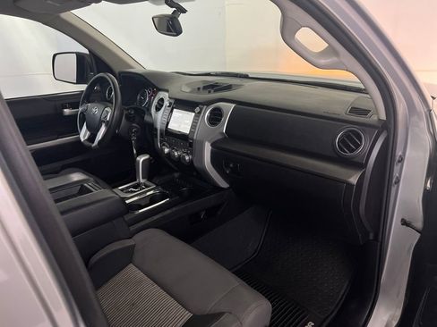 Used 2016 Toyota Tundra SR5 image 22