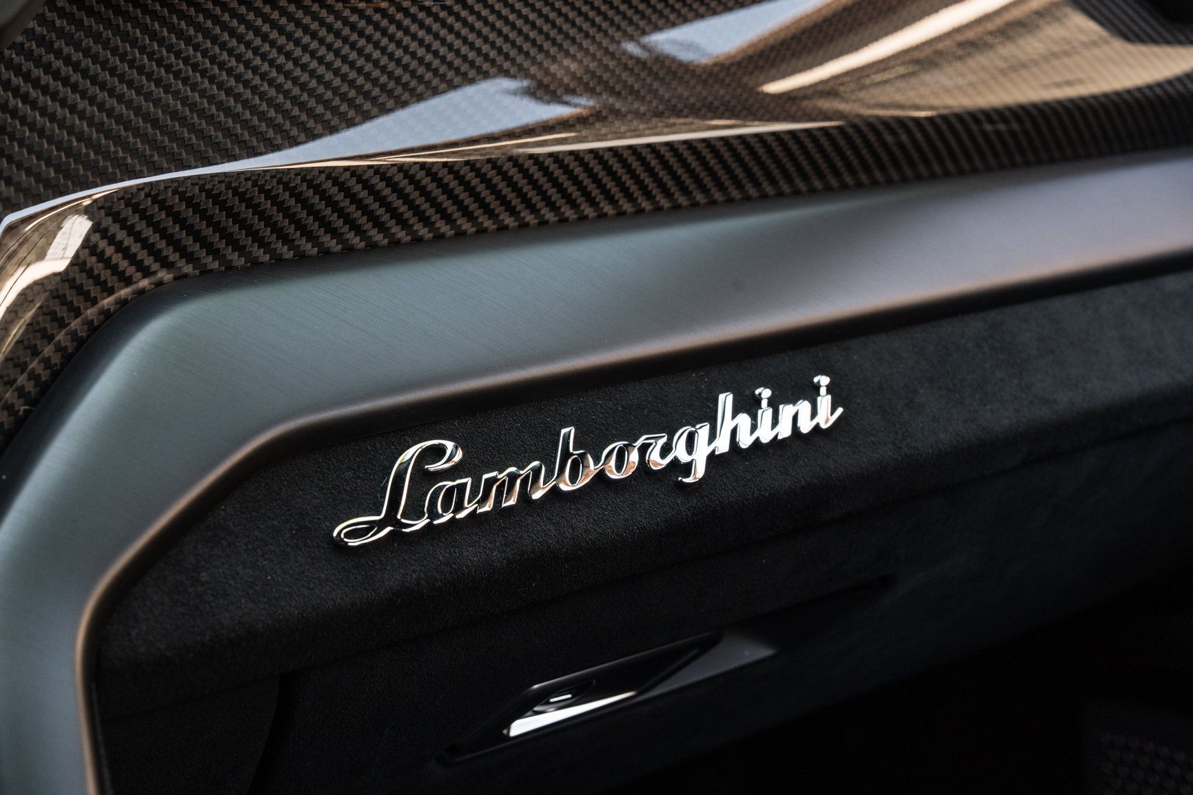 Used 2024 Lamborghini Urus Performante AWD/4WD image 55