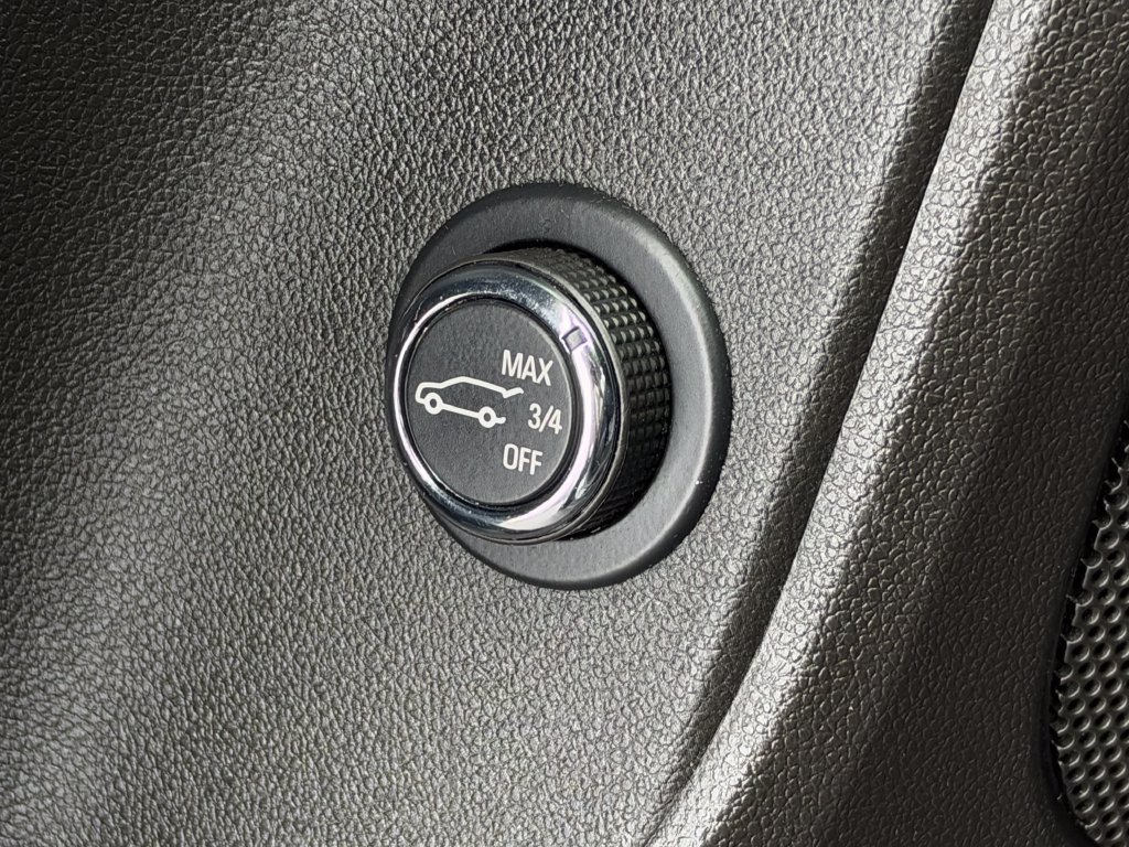 Used 2024 Chevrolet Blazer LT w/ Convenience Package FWD image 33