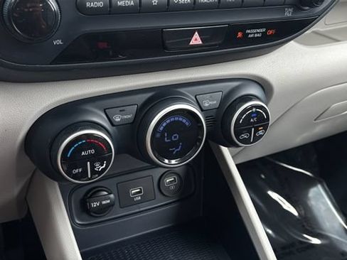Used 2021 Hyundai Venue w/ Cargo Package FWD image 30