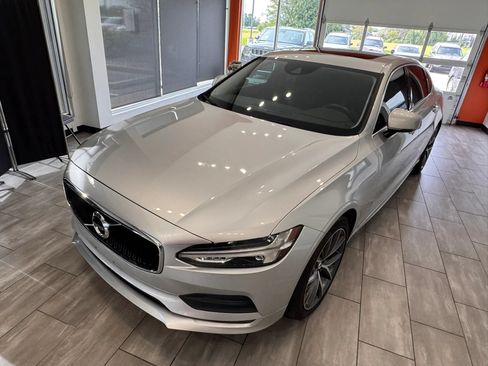 Used 2019 Volvo S90 T5 Momentum FWD image 13