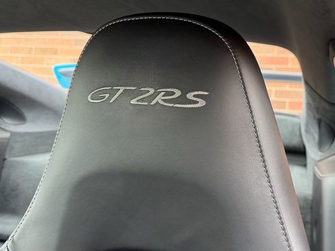 Used 2018 Porsche 911 GT2 RS image 19