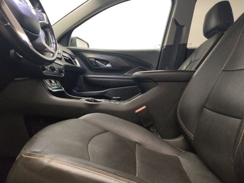 Used 2021 GMC Terrain SLT AWD/4WD image 17