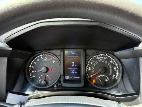 Used 2019 Toyota Tacoma SR w/ SR Convenience Package RWD image 18