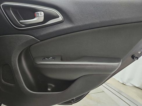 Used 2016 Chrysler 200 Limited w/ Anniversary Edition FWD image 27