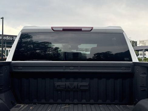 Used 2025 GMC Sierra 1500 Elevation AWD/4WD image 8