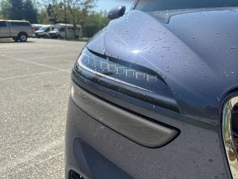 New 2026 Genesis GV70 2.5T Advanced AWD/4WD image 37