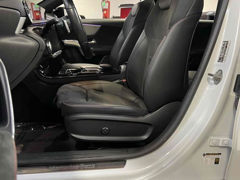 Used 2022 Mercedes-Benz A 220 image 35