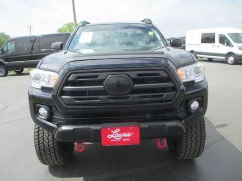 Used 2019 Toyota Tacoma SR5 image 13