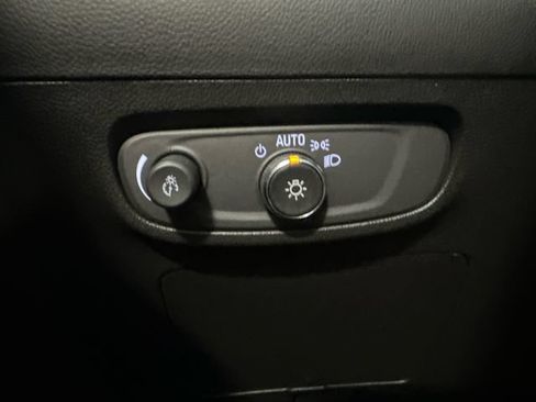 Used 2024 Buick Encore GX Preferred AWD/4WD image 21