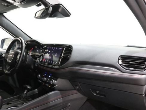 Used 2025 Dodge Durango GT AWD/4WD image 17