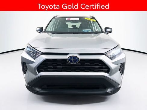 Certified 2021 Toyota RAV4 LE AWD/4WD image 2