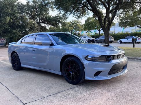 Used 2022 Dodge Charger R/T RWD image 3