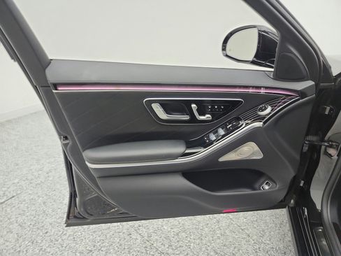 Used 2023 Mercedes-Benz S 580e 4MATIC Sedan image 14