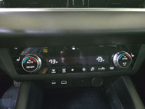 Used 2022 Mitsubishi Outlander SE AWD/4WD image 25