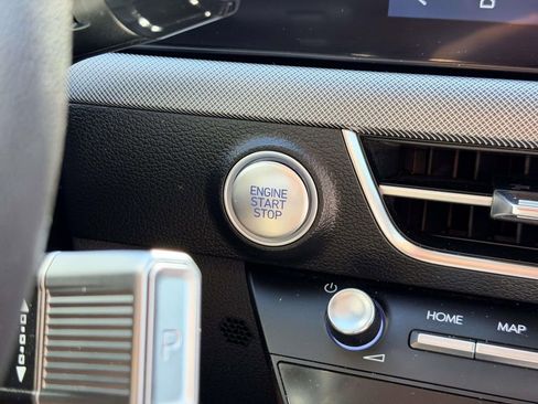 Used 2025 Hyundai Sonata SEL FWD image 8