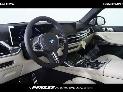 New 2026 BMW X7 M60i image 13