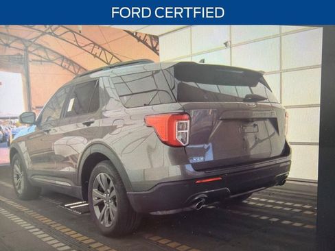 Used 2023 Ford Explorer XLT w/ Equipment Group 202A RWD image 3