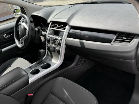Used 2013 Ford Edge SE FWD image 28