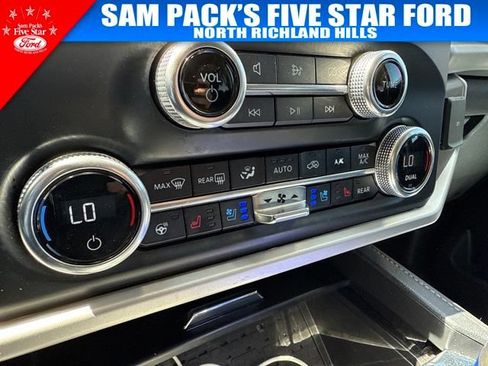 Used 2023 Ford Expedition XLT AWD/4WD image 10