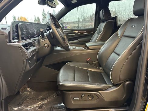 Used 2023 Cadillac Escalade ESV Premium Luxury AWD/4WD image 21