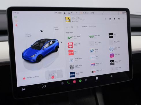 Used 2023 Tesla Model Y Performance image 26