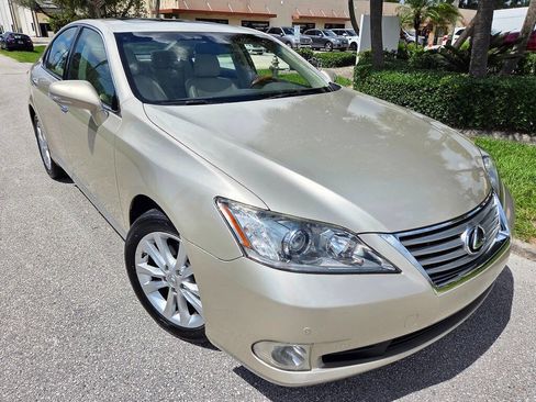 Used 2010 Lexus ES 350 FWD image 2