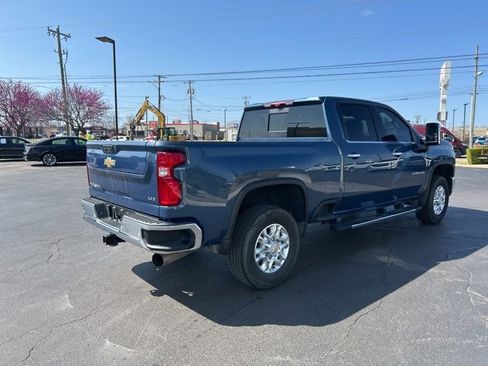 Used 2024 Chevrolet Silverado 2500 LTZ w/ LTZ Premium Package image 6