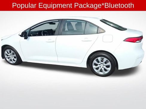 Used 2024 Toyota Corolla LE FWD image 2