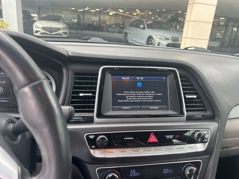 Used 2019 Hyundai Sonata SEL w/ Tech Package 02 FWD image 21