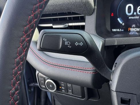 Used 2025 Ford Explorer ST AWD/4WD image 22