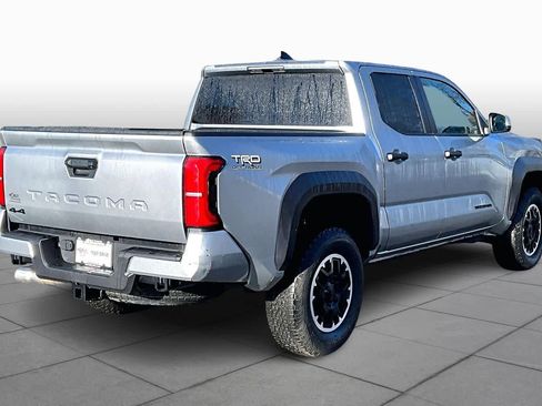 Certified 2024 Toyota Tacoma TRD Off-Road image 12