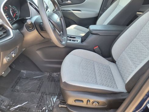 Used 2022 Chevrolet Equinox LT FWD image 18