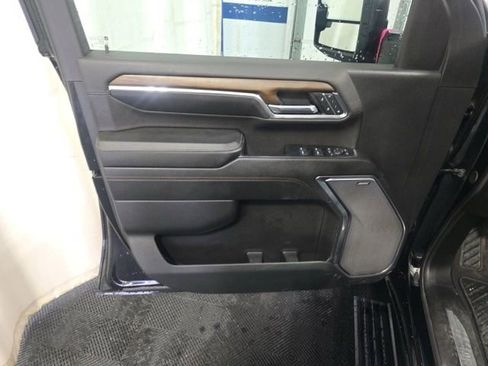 Used 2024 Chevrolet Silverado 3500 High Country w/ High Country Premium Package AWD/4WD image 14