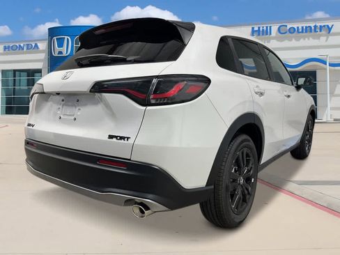 New 2026 Honda HR-V Sport image 5