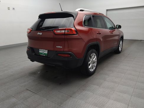 Used 2015 Jeep Cherokee Latitude FWD image 9